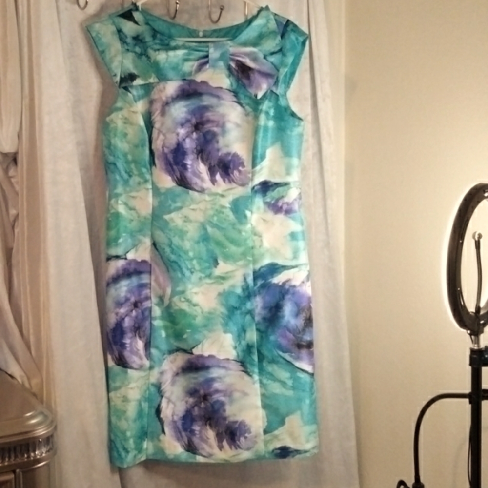 Green and purple dress Sandra Darren beautiful dress size 12  like new never